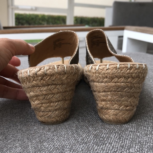 Worn once! - WHITE MOUNTAIN ‘Beachball’ Women's Wedge Sandals - Picture 7 of 12
